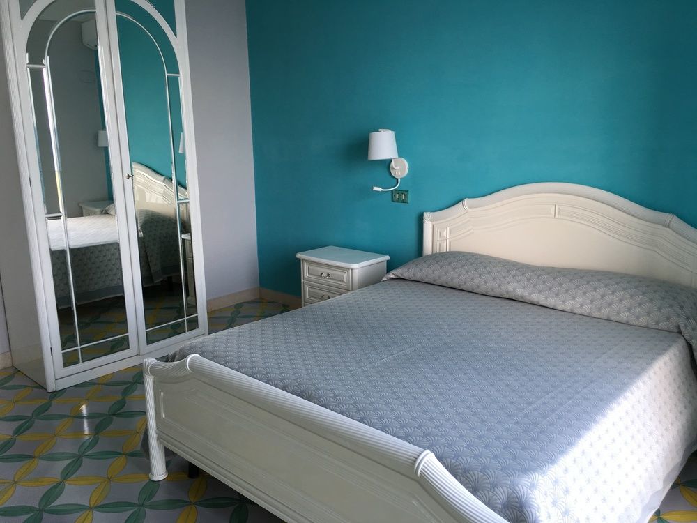 Amalfi Apartments Design Centro Storico מראה חיצוני תמונה