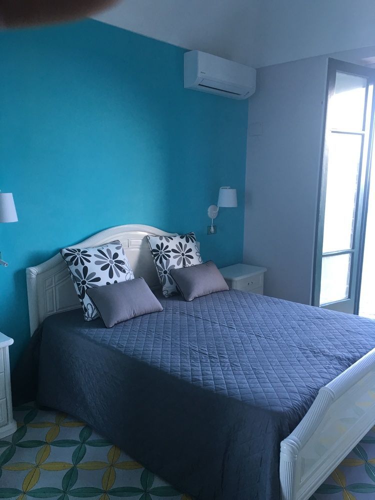 Amalfi Apartments Design Centro Storico מראה חיצוני תמונה